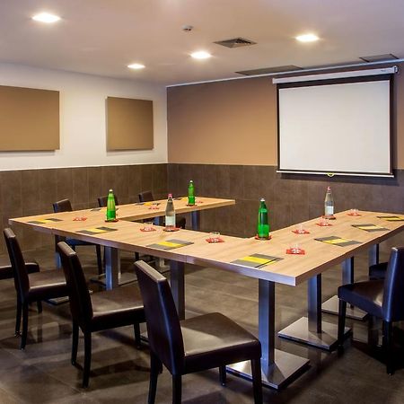 Park Hotel Sabina Маляно Сабина Екстериор снимка
