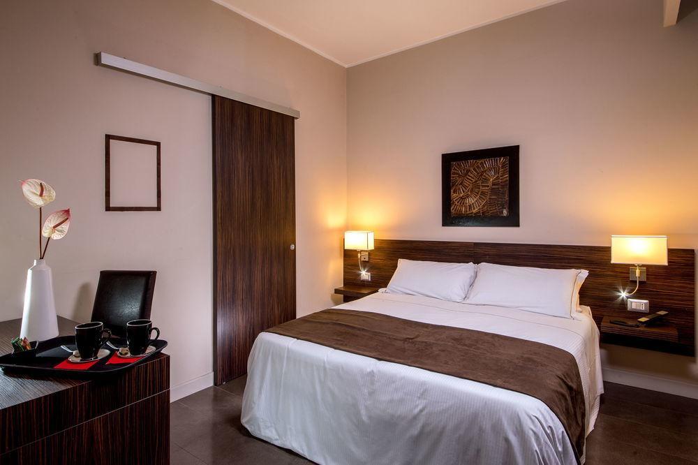 Park Hotel Sabina Маляно Сабина Екстериор снимка