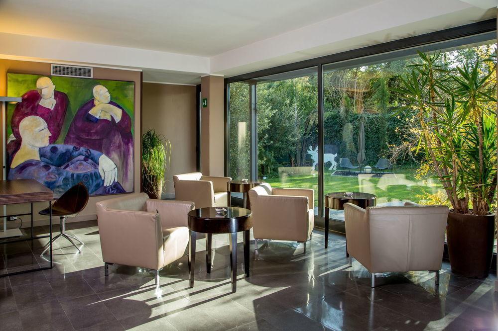 Park Hotel Sabina Маляно Сабина Екстериор снимка